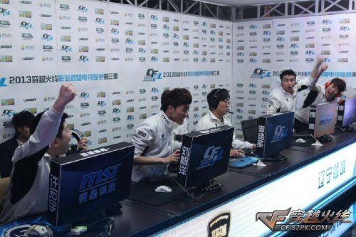 的手部配合 的手部配合